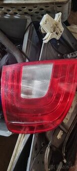Zadne svetlo na škoda superb 2 comby