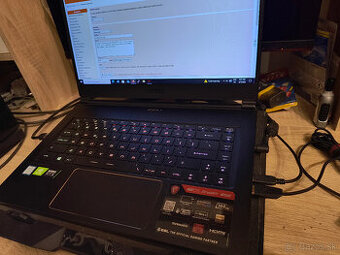 P: MSI GS65 8SE