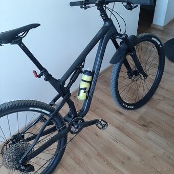 Celoodpruzeny horsky bicykel