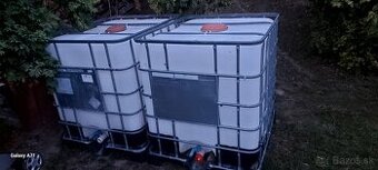 Predám plastovu nadrz na vodu 1000l