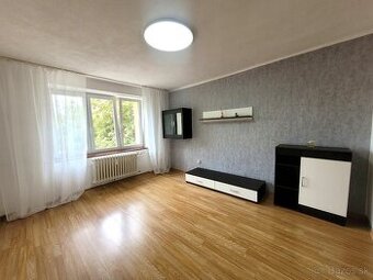PRIESTRANNÝ - DVOJIZBOVÝ BYT S BALKÓNOM