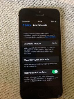 Predám plne funkčný IPhone SE 2016 (32 GB)