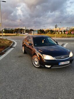 Ford Mondeo mk3 hatchback