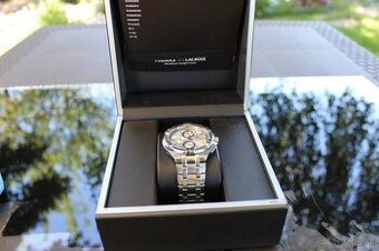 Maurice Lacroix AIKON Chronograph AI1018-SS002-330-1