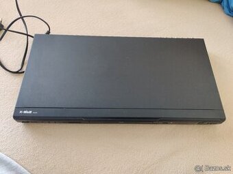 Predám DVD prehrávač X-Site XS--601 + 90ks cd a dvd.