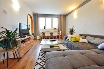 3-i byt s balkónom, 76 m², Staré mesto -Tyršovo nábrežie - 1