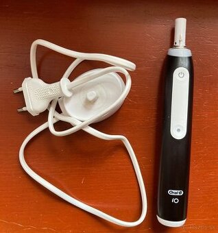 Zubná kefka ORAL B iO seria 3 - black