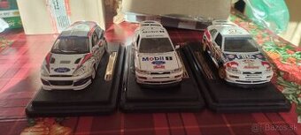 Modely Burago 1/24 escort focus