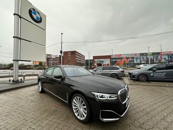 BMW 730d 286PS Ťažné Webasto VyhrievVolant VentilovaneSed