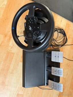 Predám Thrustmaster sadu volantu T300 RS s pedálmi T3PA