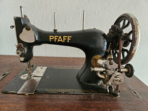 Starožitný šijací stroj Pfaff