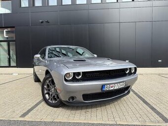 Dodge Challenger GT 2018 AWD full, panaromicka strecha