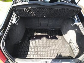 Skoda octavia 2 sedan, cierna 1.9tdi 77kw