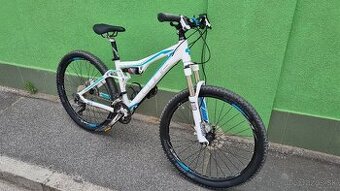 Dámsky celoodpružený horský bicykel CUBE