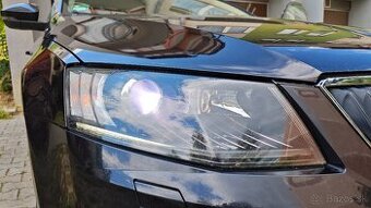 Octavia 3 predné ľavé svetlo / bi xenon s LED 5E1 941 016 B - 1