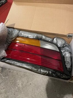 BMW E36 zadné svetlá