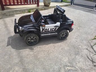 Detské elektrické autíčko Police