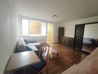 Prenajmem 1 izbový byt v Trenčíne na Sihoti