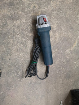 uhlova bruska BOSCH GWS 9-125 S s nastavitelnymi otackami