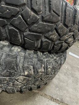 Gumy Cooper Discoverer 235 85 R16 Rok 2018