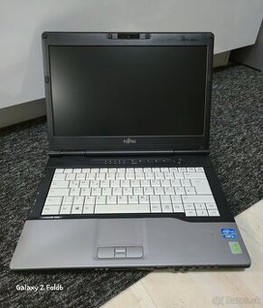FUJITSU LifeBook S752 - Core i3 / 8 GB RAM / ?-DISK /