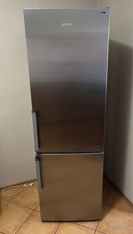 Chladnička s mrazničkou GORENJE – NoFrost / FrostLess, nerez
