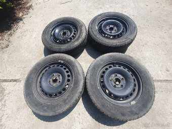 Plechové disky na VW R15 5x112 + zimné pneu. 195/65 R15...