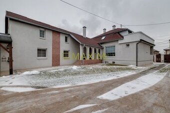 Veľkopriestorový dvojgeneračný 6 izbový dom s potenciálom – 