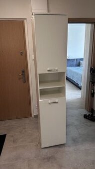 kúpeľňové  skrinka