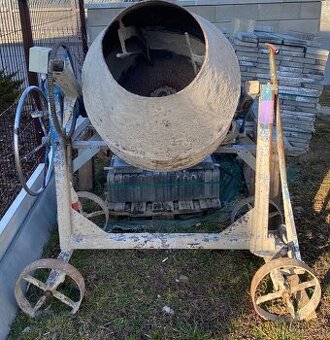 Stavebná miešačka