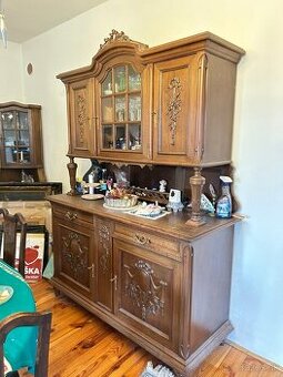 Exkluzívne starožitné komody