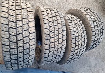 • 295/60 R22.5 Michelin X Multi / záberové MEGA tahač