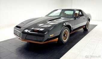 Pontiac Firebird 1985 Rôzne diely