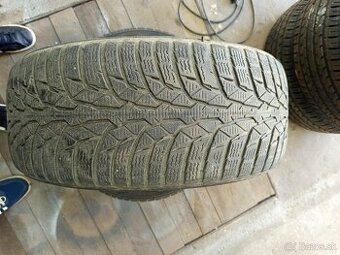 215/55R16 NOKIAN
