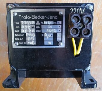 Vysokonapäťový transformátor 220V/3600/0,02A