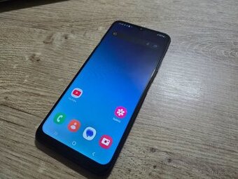 Samsung A22 5G v super stave bez prasklin ci inych poskodeni