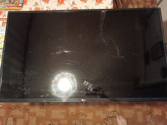 rozbitý LG 43", na súčiastky.
