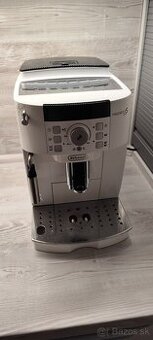 Predám kávovar Delonghi Magnifica