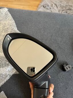 SPÄTNE ZRKADLO PASSAT B8
