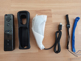 Nintendo WII ovládač úplne nový - čierna farba