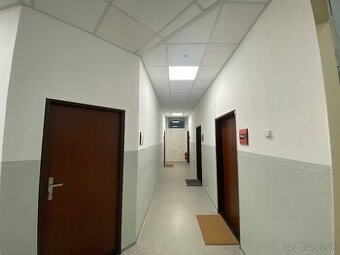 OFFICE PRIAMO NA PEŠEJ ZÓNE
