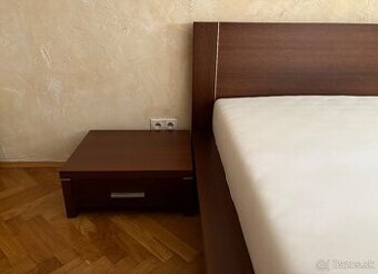 Rezervovane :Darujem postel, komodu a nocne stoliky za odvoz