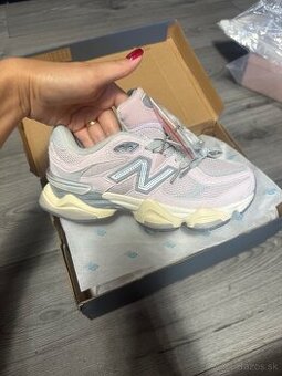 New Balance tenisky