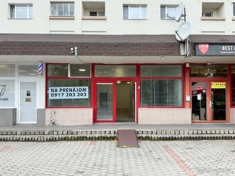 Na prenájom obchodné priestory – 135 m², Prievidza, Veľkonec