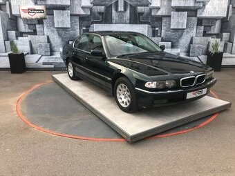 BMW Řada 7 740i, 2.MAJITEL, BEZ KOROZE