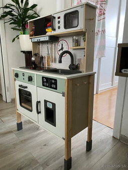 Drevená detská kuchynka + pokladňa + príslušenstvo