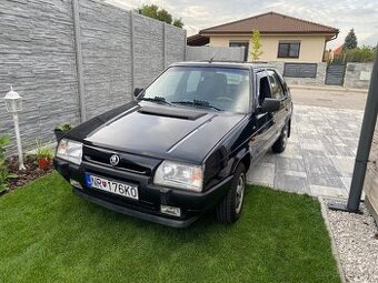 Škoda Favorit Black Line