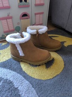 Dievčenské zateplené čižmy,veľkosť 29