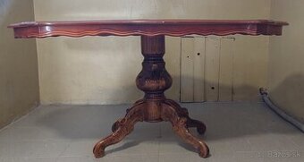 Predám krásny rustikálny jedálenský stôl.