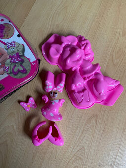 Formička Minnie Mouse